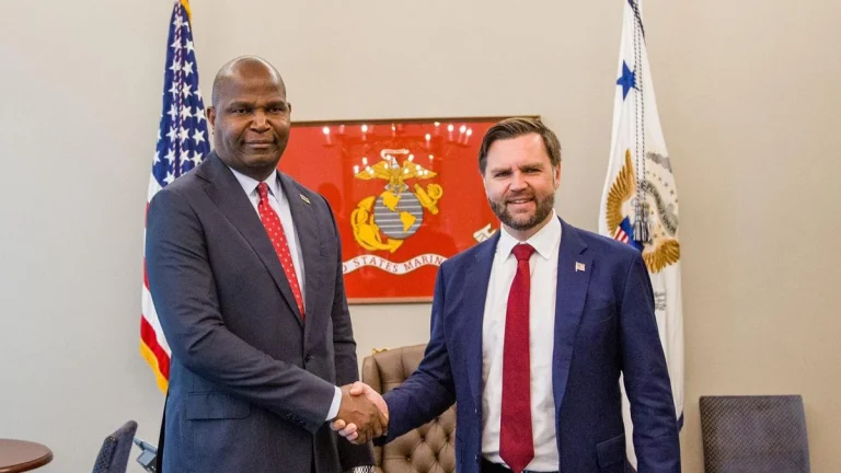 O encontro entre Daniel Chapo e JD Vance na Casa Branca simboliza uma nova fase da parceria Moçambique–EUA.
