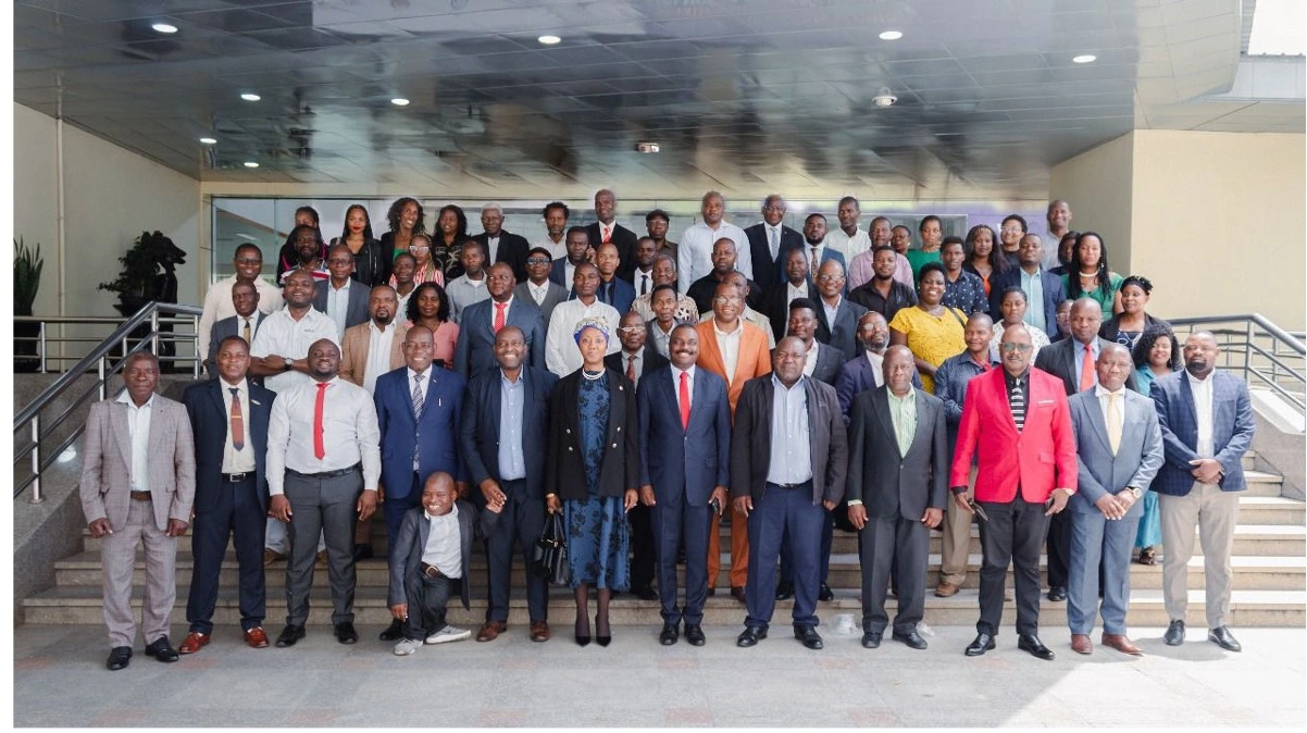 A COTE reuniu partidos extraparlamentares em Maputo para reforçar a inclusão política e aprofundar o Diálogo Nacional Inclusivo