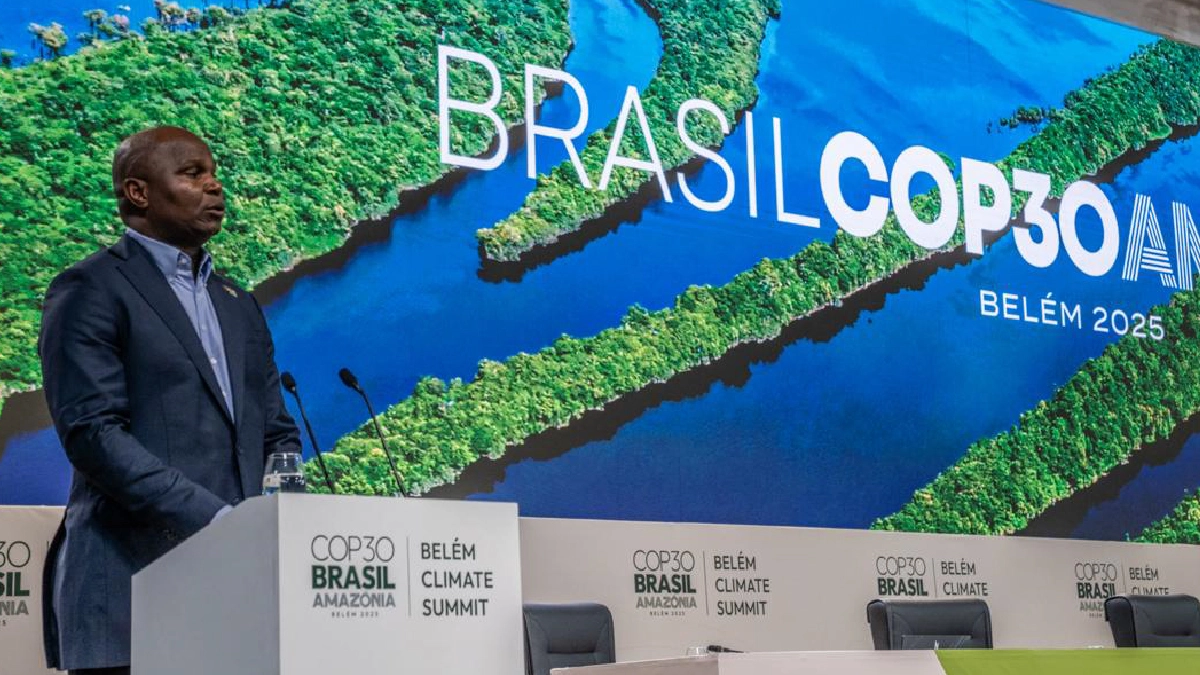 Na COP30, Daniel Chapo apelou à justiça climática e à equidade no acesso ao financiamento para países vulneráveis como Moçambique.