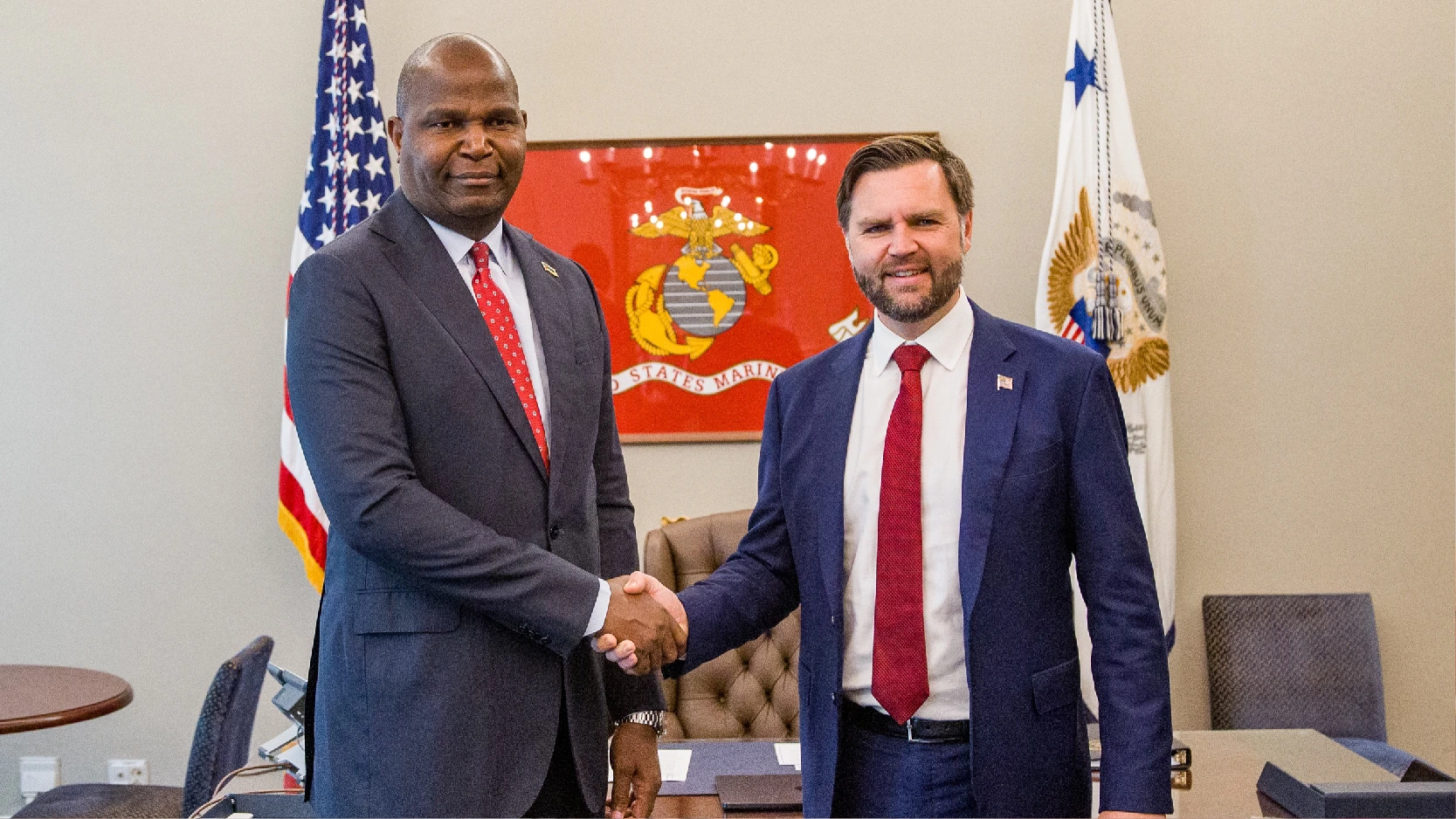 Moçambique isento de caução para vistos dos EUA