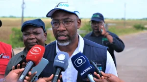 Moçambique mobiliza USD 3,5 mil milhões para reconstruir estradas destruídas pelas cheias
