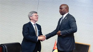 Jeffrey Sachs projecta Moçambique como economia desenvolvida em 25 anos