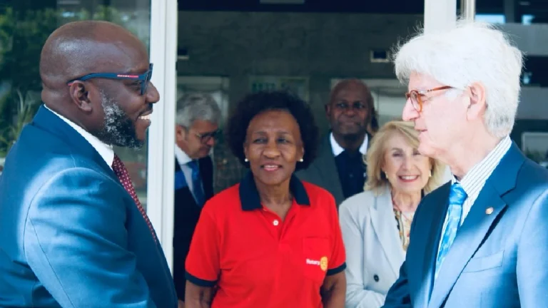 Moçambique e Rotary reforçam cooperação para capacitar jovens